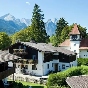***** Hotel Hyperion - Partenkirchen Německo