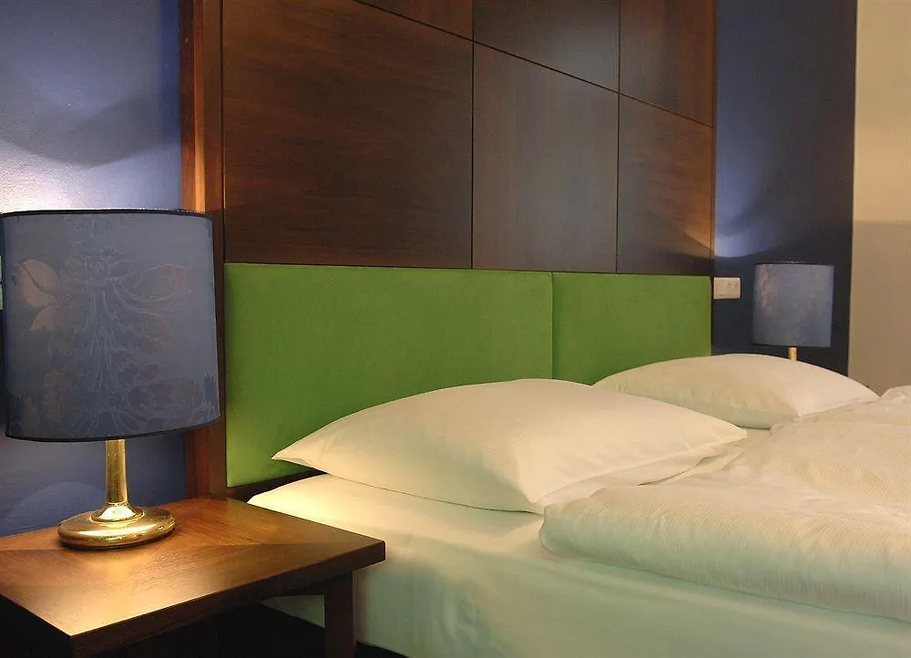 Appartement-Hotel An Der Riemergasse Vienna Austria