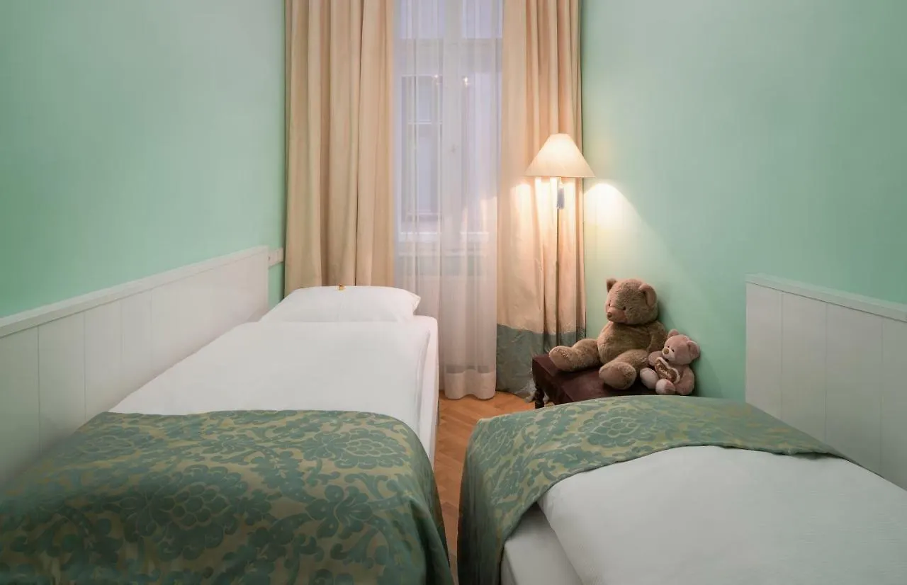 Appartement-Hotel An Der Riemergasse Vienna 4*,  Austria